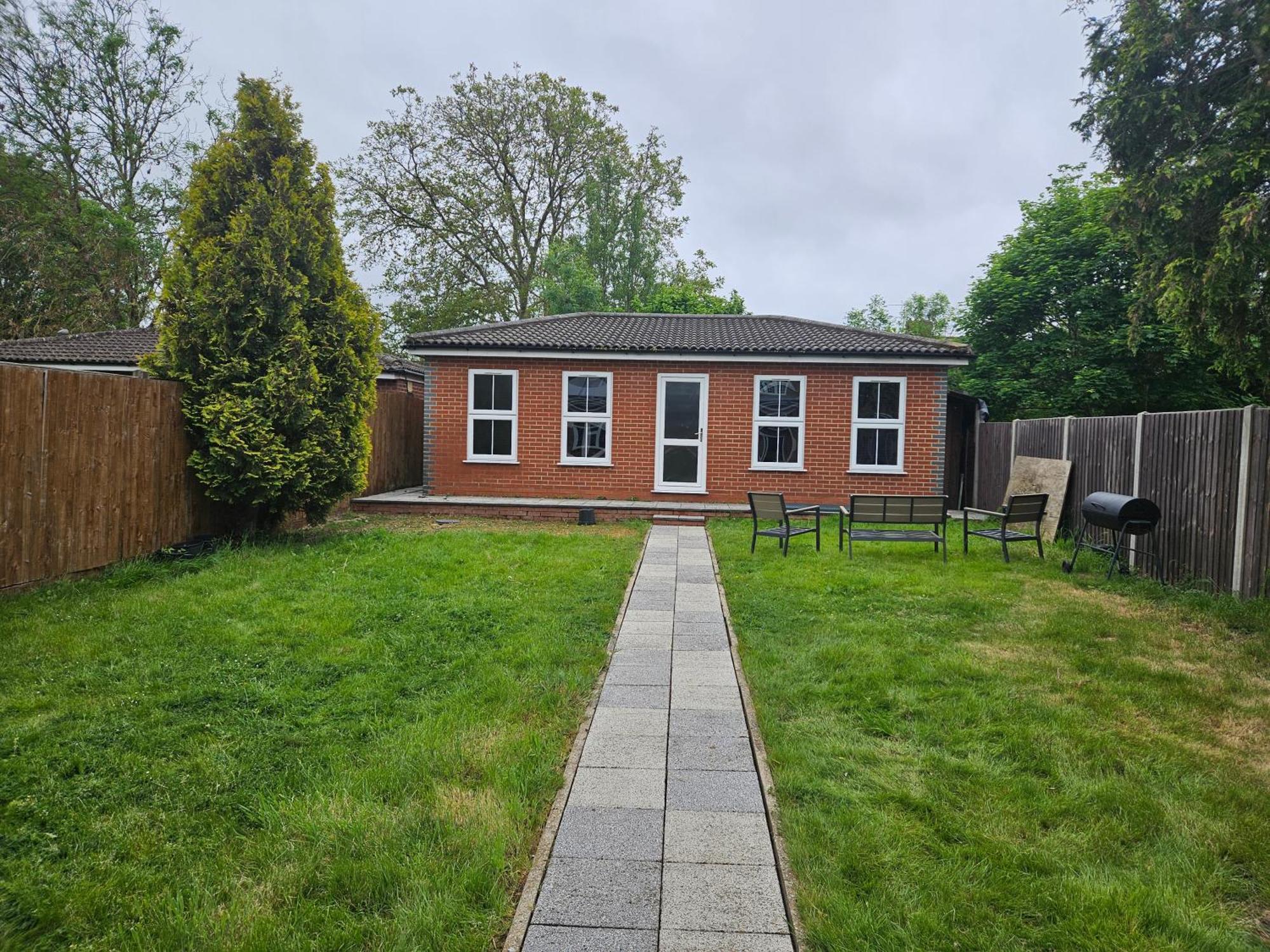 Large Annexe With Games Room Pool Table Ping Pong Air Hockey Movie Projector Windsor Extérieur photo