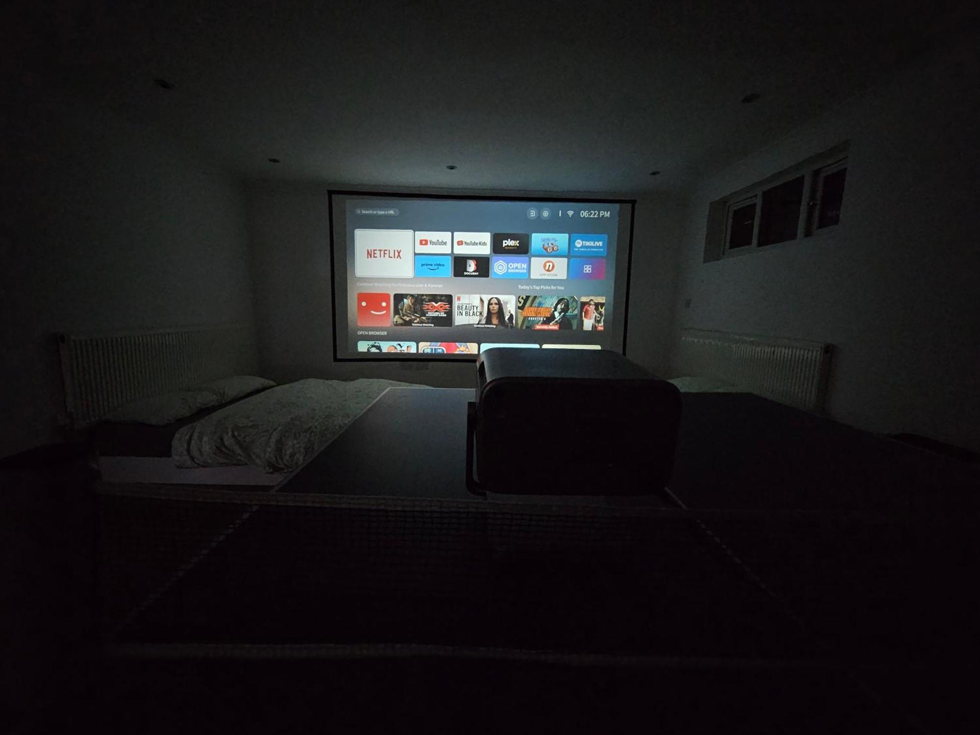 Large Annexe With Games Room Pool Table Ping Pong Air Hockey Movie Projector Windsor Extérieur photo