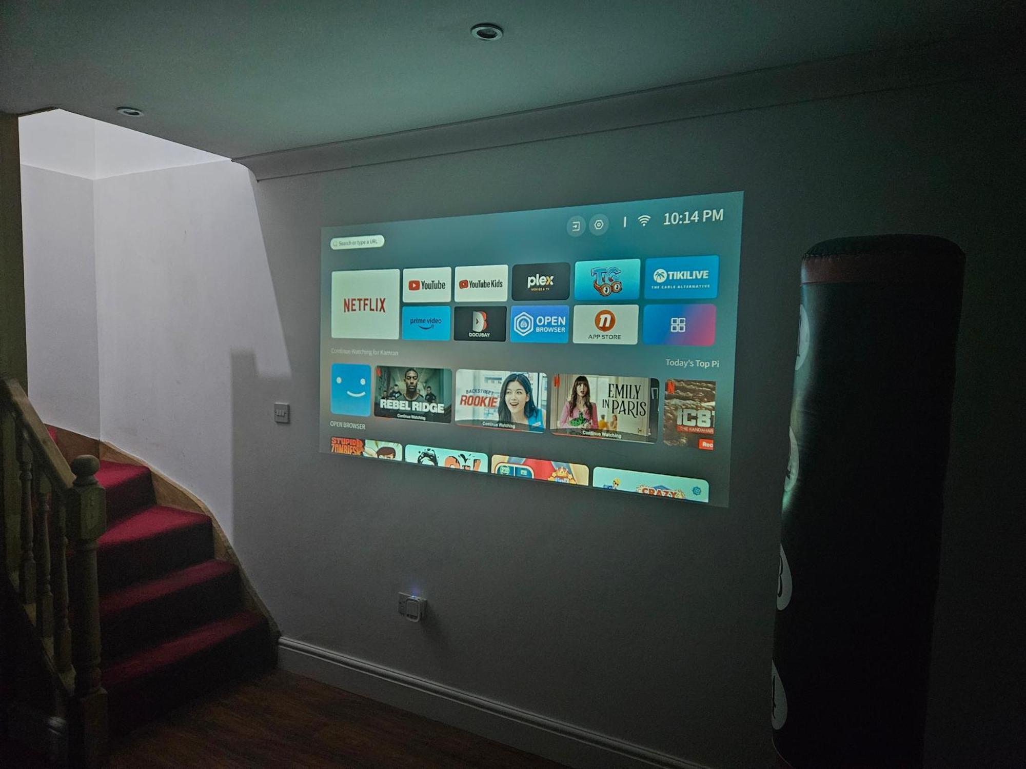 Large Annexe With Games Room Pool Table Ping Pong Air Hockey Movie Projector Windsor Extérieur photo